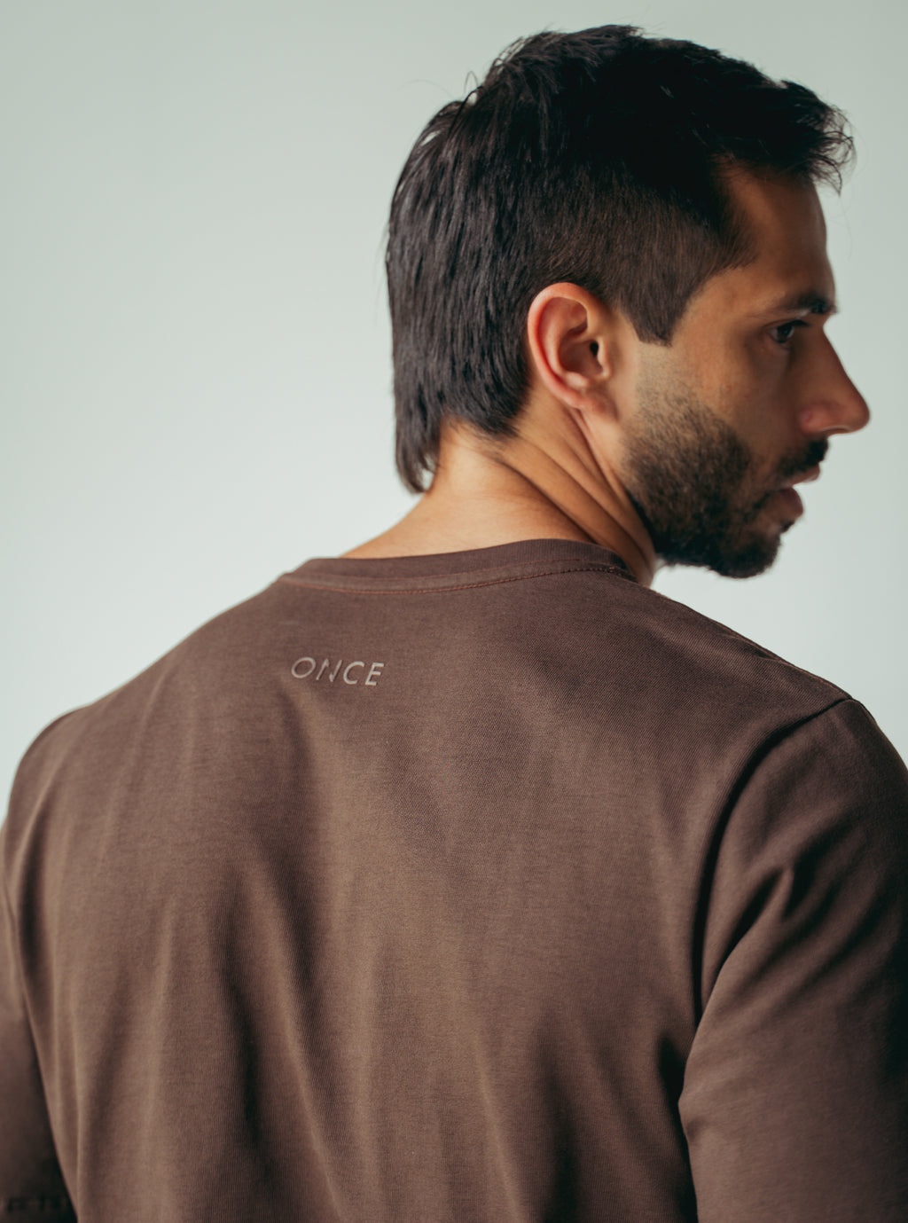 Camiseta Hombre Regular Fit - Brown