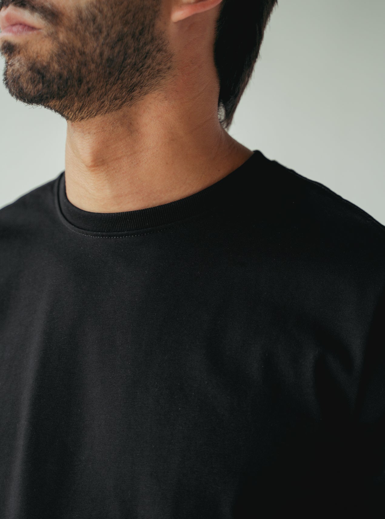 Camiseta Hombre Regular Fit - Negra