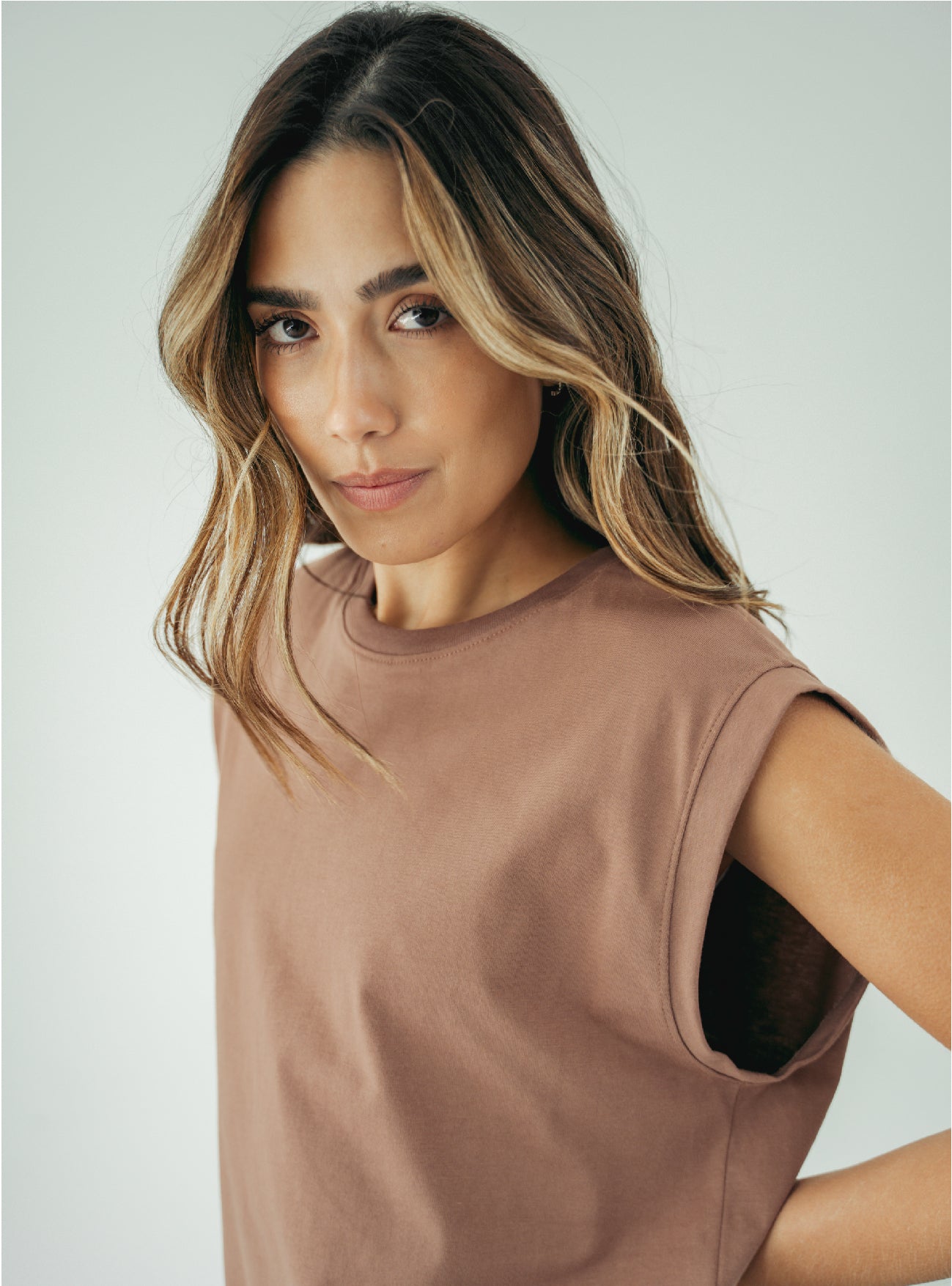 Muscle Tee - Mocca