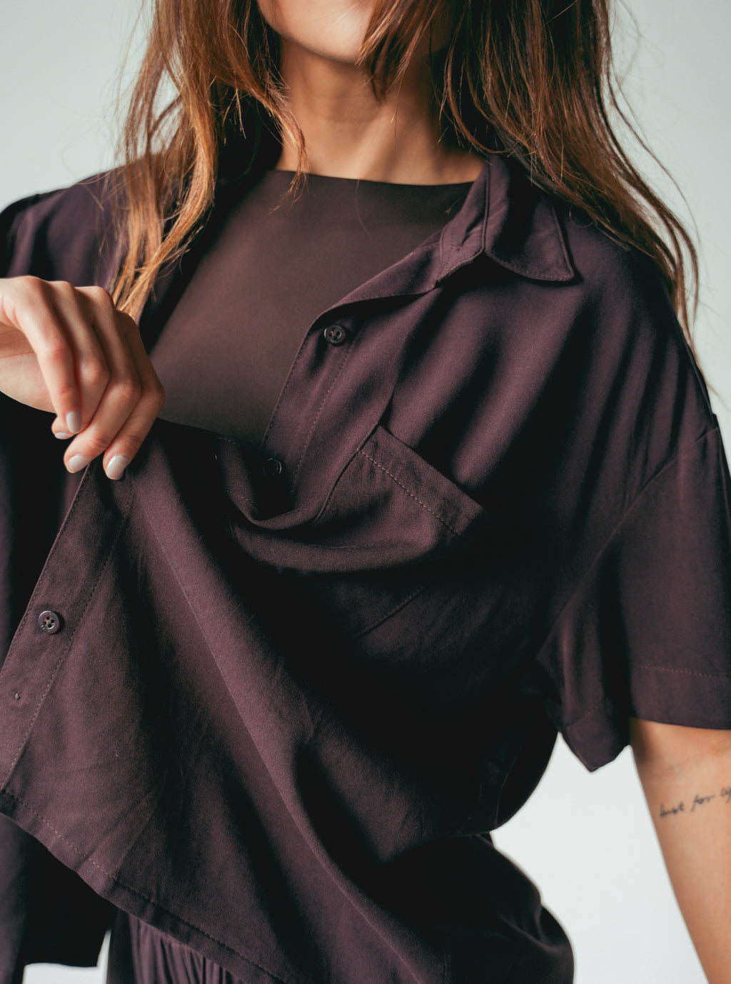 Shirt Breezy Manga Corta - Espresso